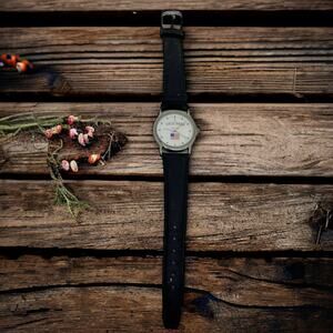 Seneca Niagara Casino Souvenir Watch American Flag Face Silver Case Blk Leather